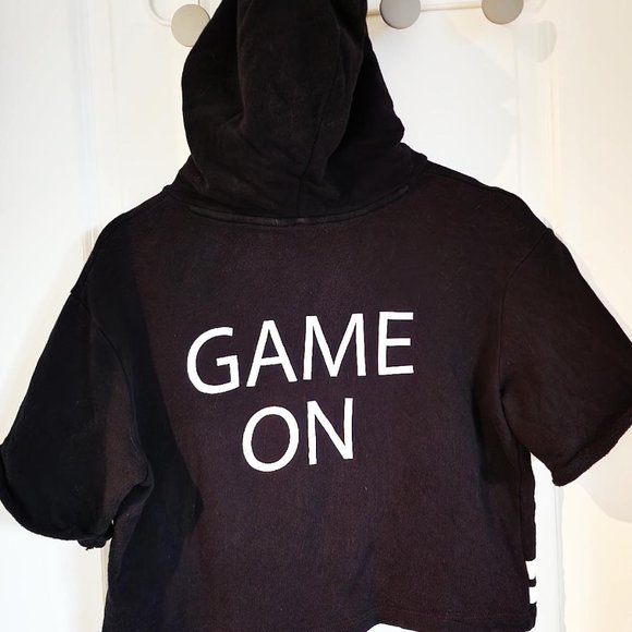 GAME ON Cropped Hoodie - Picture 3 of 3